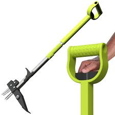 Read more about the article The Ultimate Guide to Choosing the Best Weed Puller for Your Garden